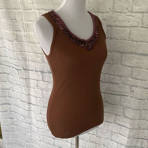 Forever 21 women L ribbed tank top w/sequin and beaded neckline - Picture 3 of 8